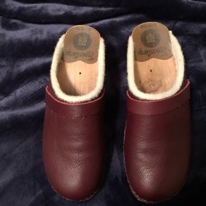 Troentorp Burgundy Clogs Size 39